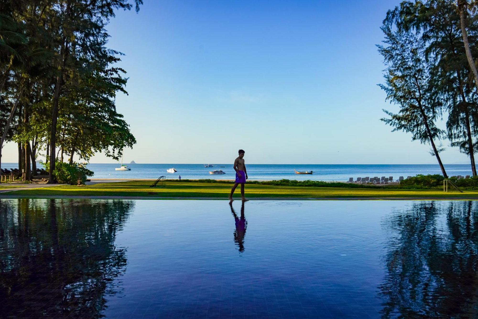 Dusit Thani Krabi Beach Resort - Sha Extra Plus Klong Muang Beach Esterno foto View of the Andaman Sea from the resort