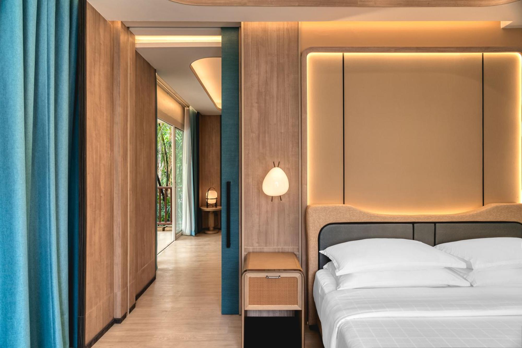 Dusit Thani Krabi Beach Resort - Sha Extra Plus Klong Muang Beach Esterno foto A guest room at the hotel