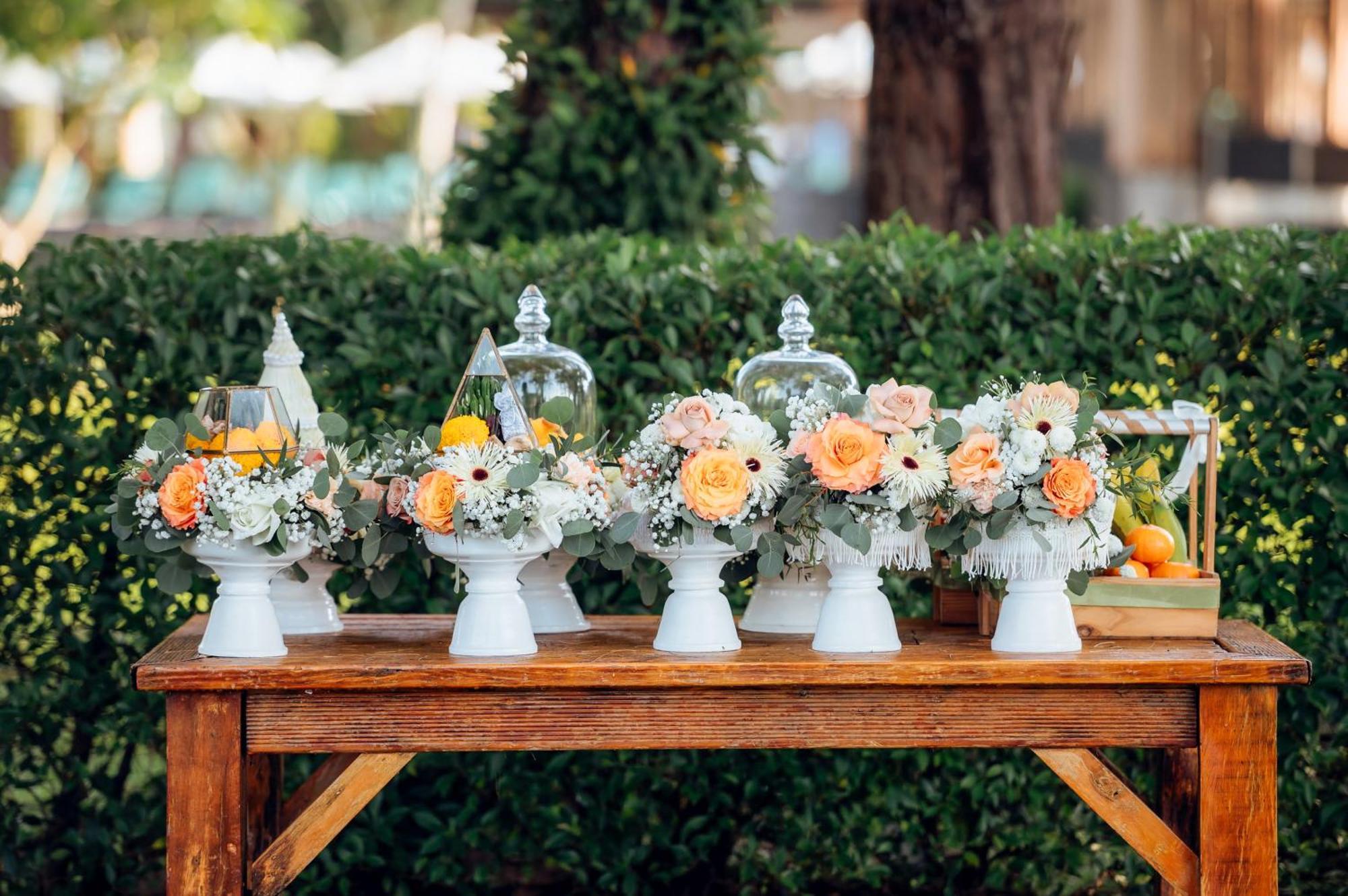 Dusit Thani Krabi Beach Resort - Sha Extra Plus Klong Muang Beach Esterno foto A set of 5 white milk glass vases