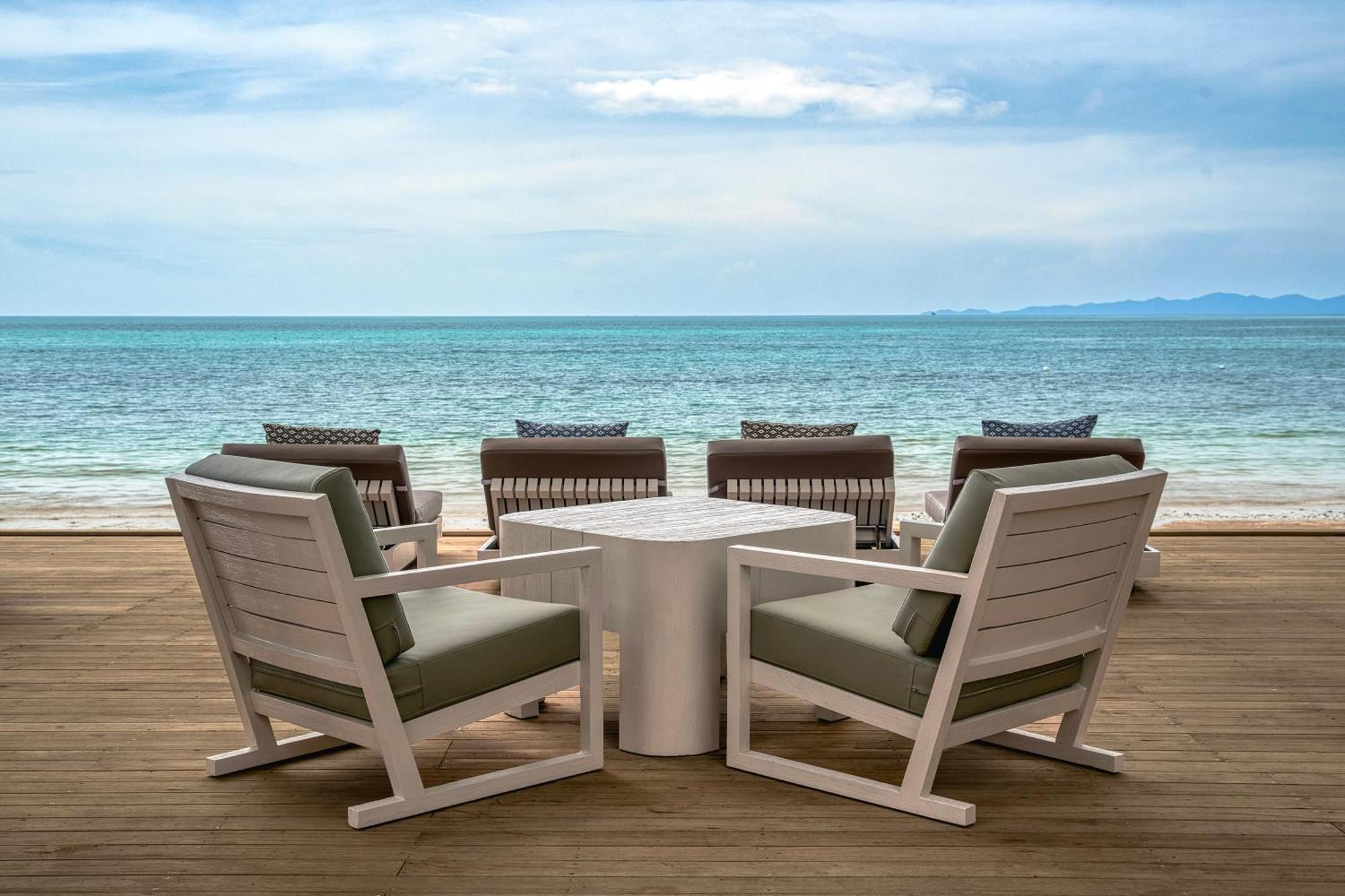 Dusit Thani Krabi Beach Resort - Sha Extra Plus Klong Muang Beach Esterno foto Outdoor furniture