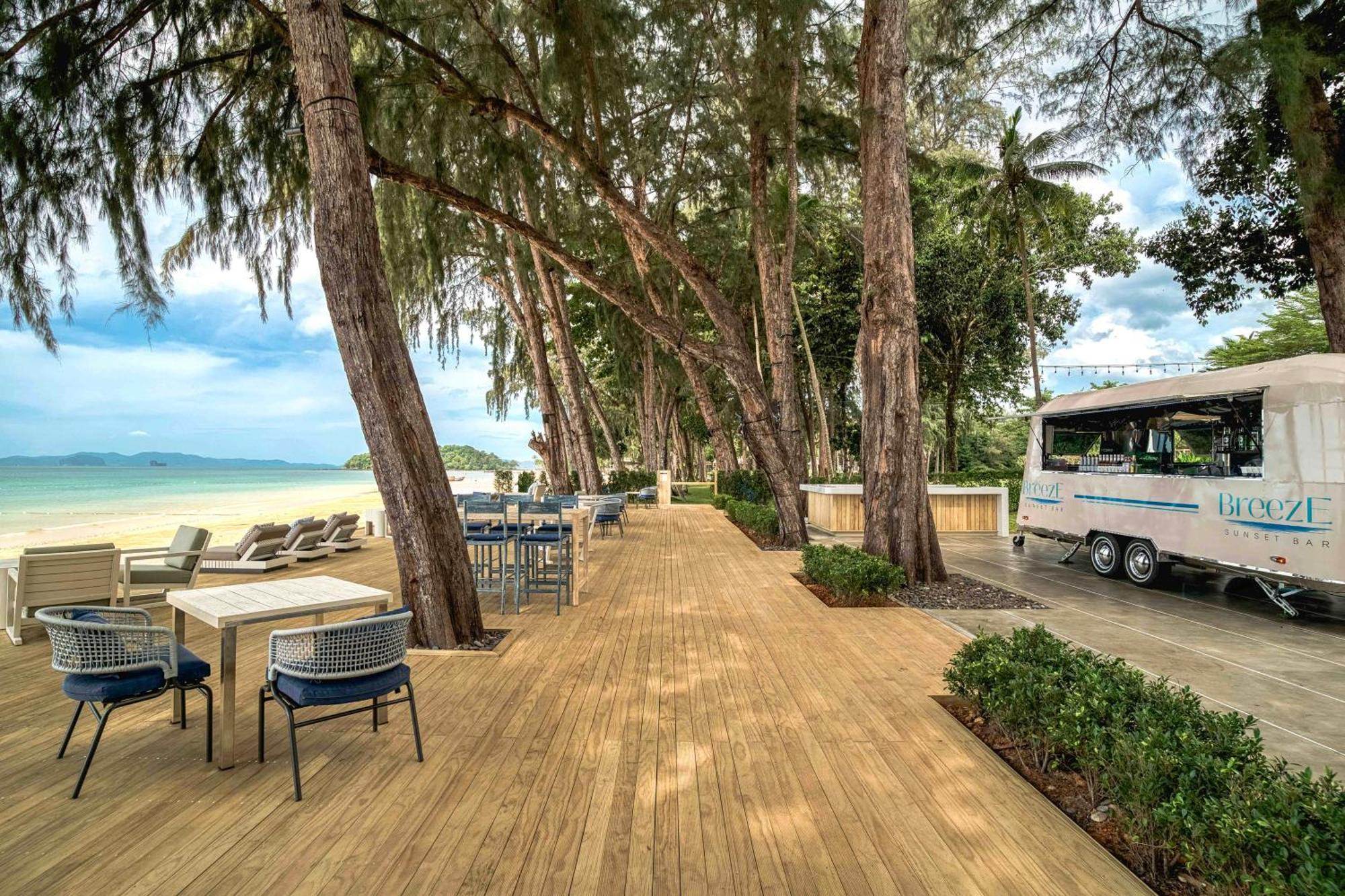 Dusit Thani Krabi Beach Resort - Sha Extra Plus Klong Muang Beach Esterno foto The beach at the resort